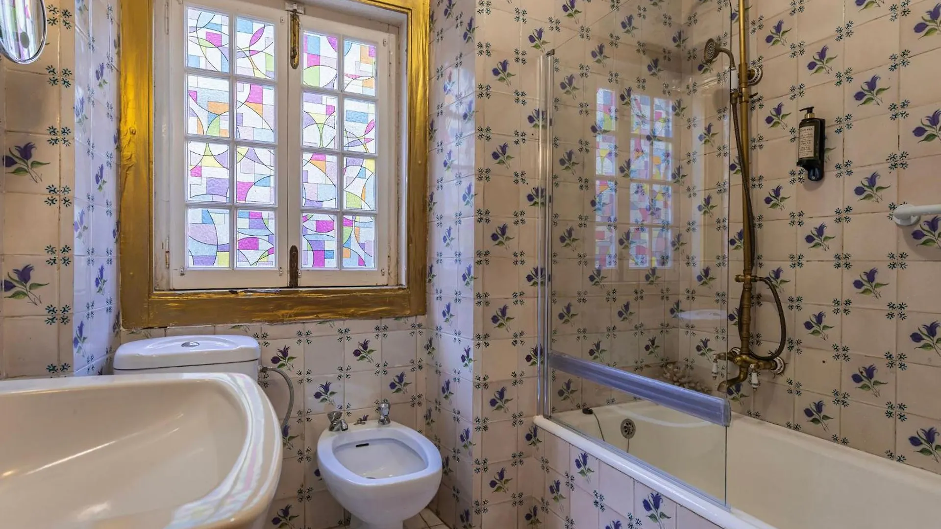 Sintra Wow - Unique Double Smart Room In 17Th Century Palace! Hot Tub, Snooker, Bbq, Ps5, Sauna, Gym